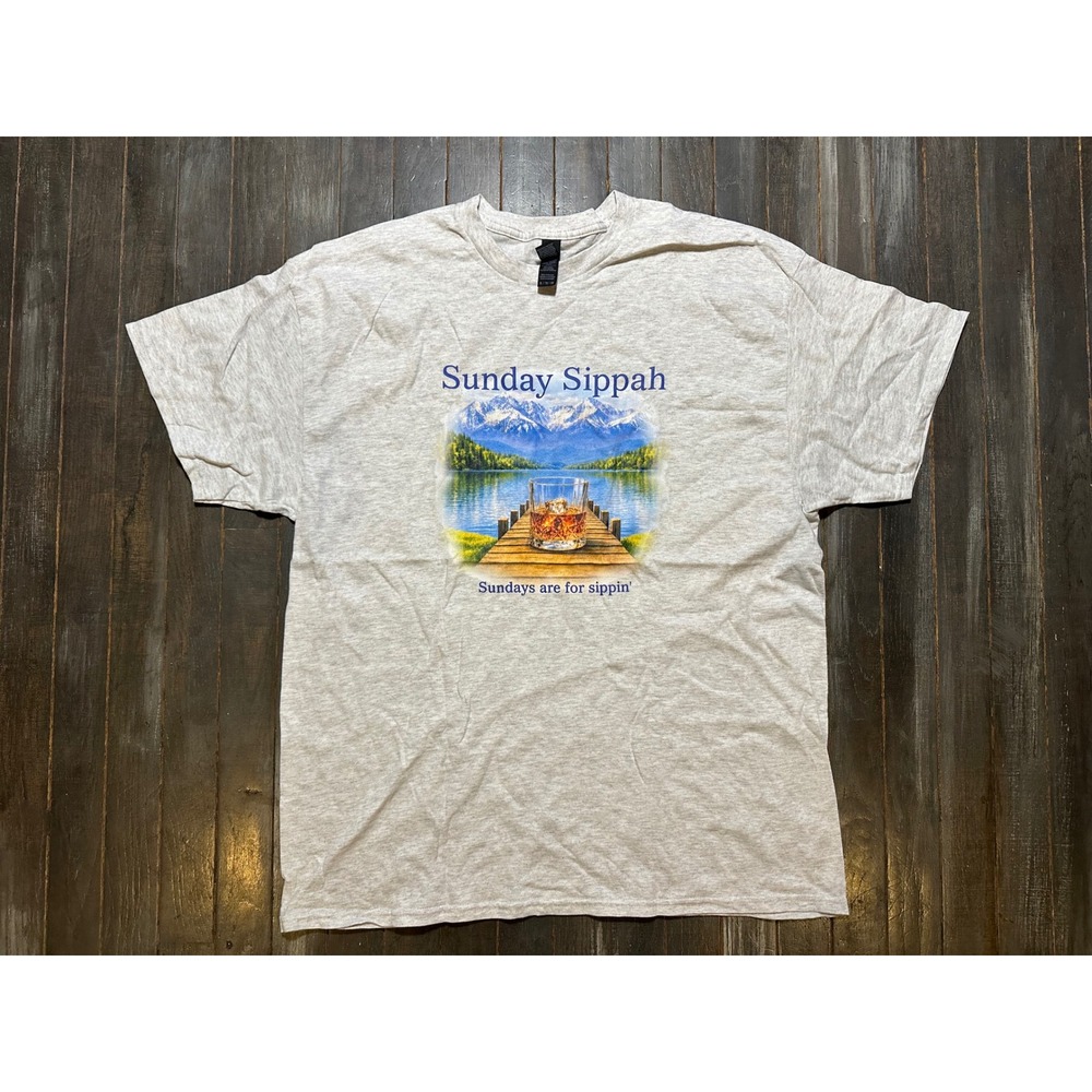 Gildan Sunday Sippah Whiskey Graphic T-Shirt Gray Short Sleeve Tee